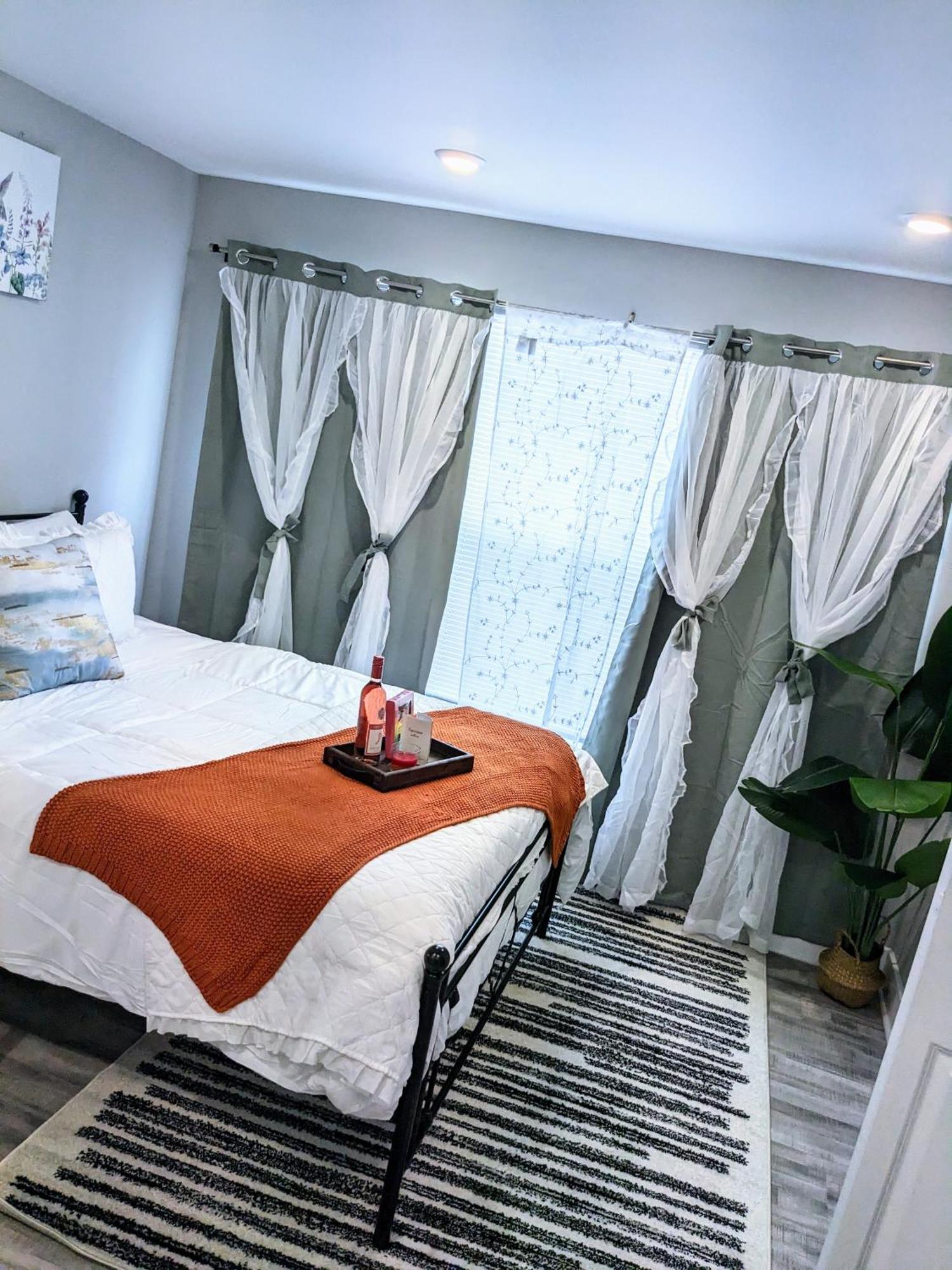 2br-2ba Luxy Dendrobium Oasis, Pet Friendly, Family Friendly, Free Parking & Balcony *