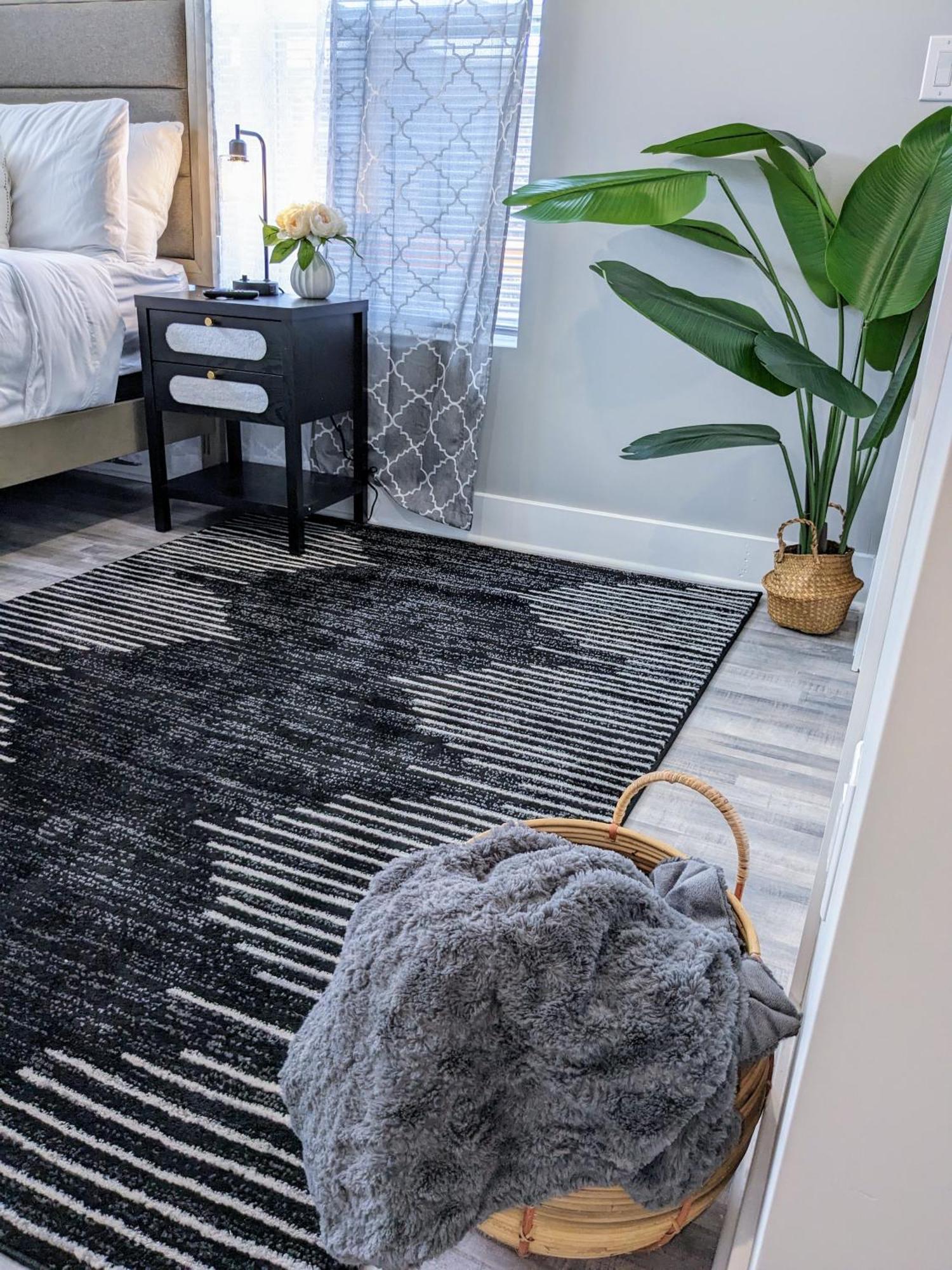 2br-2ba Luxy Dendrobium Oasis, Pet Friendly, Family Friendly, Free Parking & Balcony Apartment Philadelphia