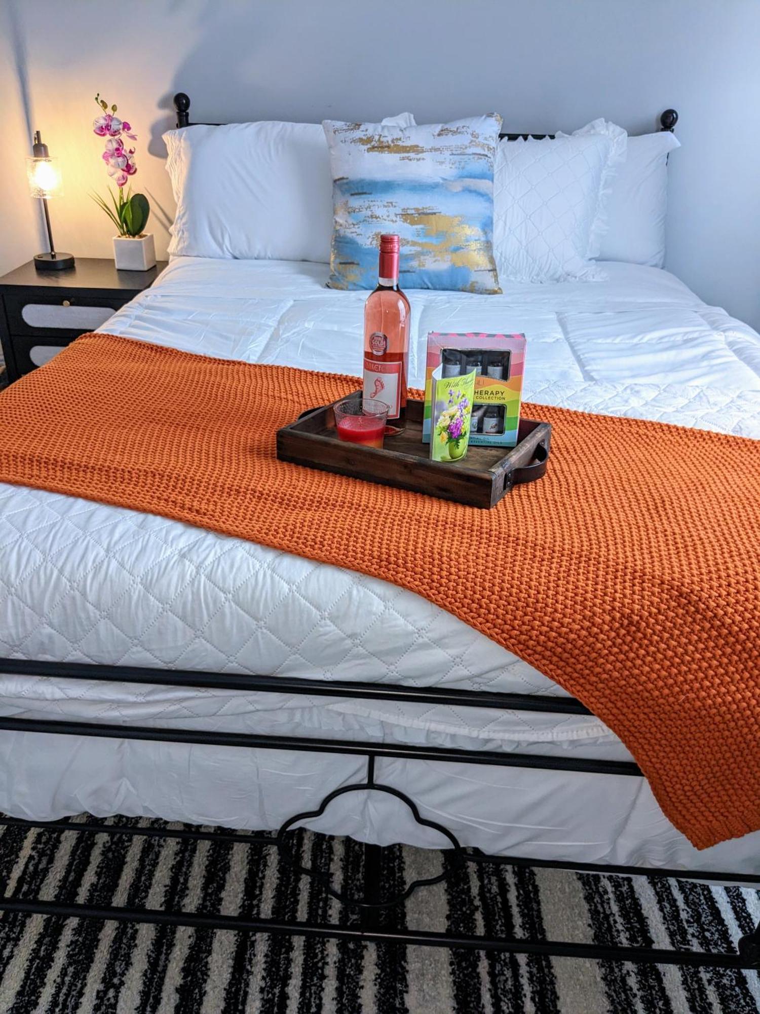 2br-2ba Luxy Dendrobium Oasis, Pet Friendly, Family Friendly, Free Parking & Balcony Apartment *