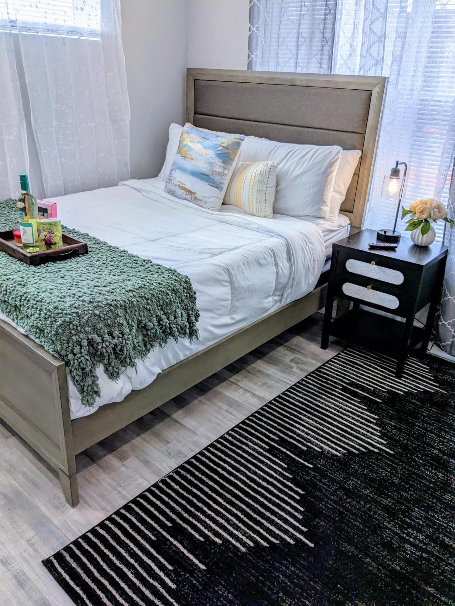 2br-2ba Luxy Dendrobium Oasis, Pet Friendly, Family Friendly, Free Parking & Balcony *
